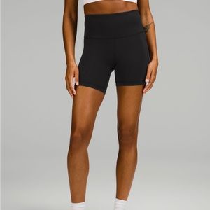 Wunder Train High-Rise Short 6”